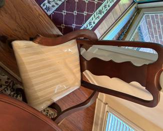 #006 Dining room table. Broyhill. 62-92x42x29" w 8 chairs w upholstered seat w plastic protective cover $275.00