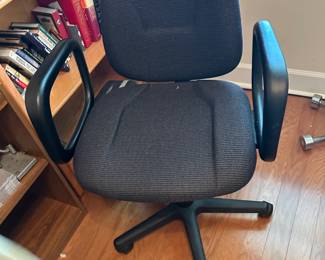 #050 Office chair $25.00