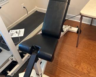 #009 SPS weight bench $100.00