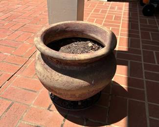 #016 Terracotta pot 15x15" $20.00