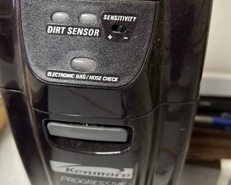 #089 Kenmore progressive vac with bags $50.00