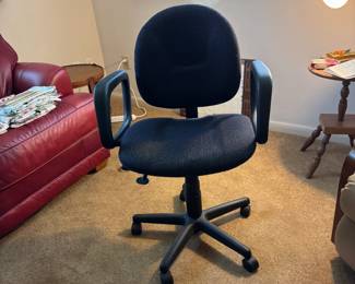 Desk chair $10