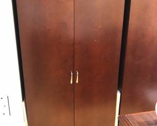 Lot: This chair as well as the following photos are in storage with an entire law office furniture and furnishings sold as one bulk price. Pre-Sale is available for the contents for one price. Call Bill at 512-788-2533 for more information