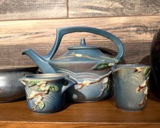 Roseville Art Pottery Tea Set - Snowberry Pattern