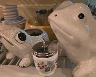 Italian Frog Planter