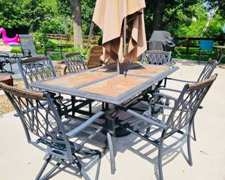 Outdoor Patio furniture table and chairs set with umbrella