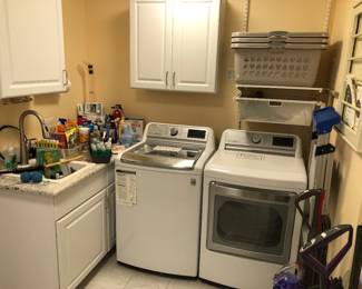 Washer and dryer set ( great condition) 