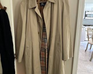 Men's Burberry Trench / Rain Coat