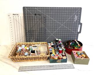 Lot 6758 Vintage Thread DMC Embroidery Floss Cutting Mat Sewing Rulers