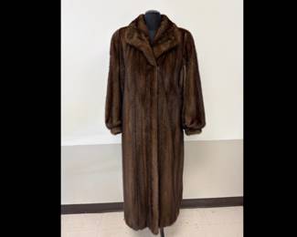 Lot 6846 Vintage Womens Full Length Mink Coat