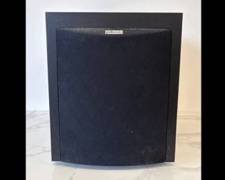 Lot 6737 Polk Audio Powered Subwoofer