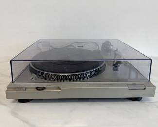 Lot 6771 Technics Direct Drive Automatic Turntable