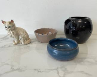 Lot 6939 Jugtown Studio Pottery Vintage Lefton Persian Cat Figurine
