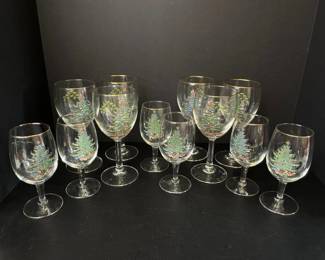 Lot 6784 Spode Christmas Goblets