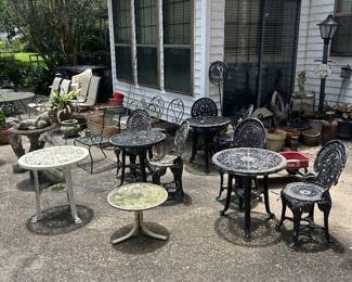 The Small Plastic Tables look “Cast Aluminum”. They are not!