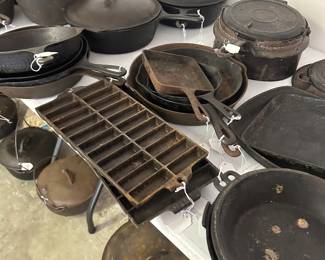 We have a various variety of Vintage Griswold,Favorite,Chicago stove ,Martin,Wagner, BSR and Lodge.