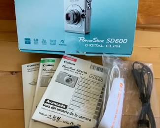Canon PowerShot SD600 Digital Camera
