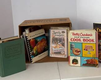 Vintage Betty Crockers New Picture Cook Book More
