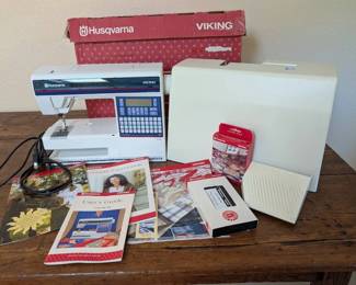  01 Husqvarna Viking SewingQuilting Machine