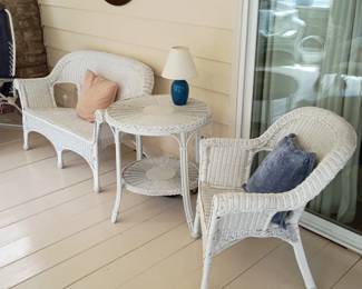 True  wicker  furniture in very good condition 