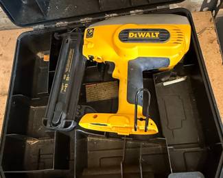 DeWalt 18-Gauge Brad Nailer