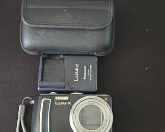 Panasonic Lumix DMC-TZ5 Digital Camera with Charger and Case