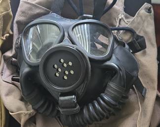 US Navy Mark IV Gas Mask with Bag