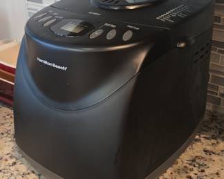 Hamilton Beach HomeBaker 2 lb Bread Maker