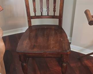 Ethan Allen "Old Tavern" Spindle Back Dining Chair
