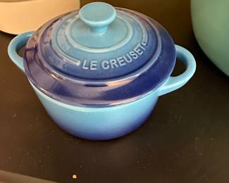 Le Creuset Stoneware Mini Round Cocotte