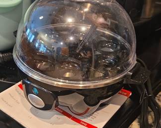 Dash Rapid Egg Cooker
