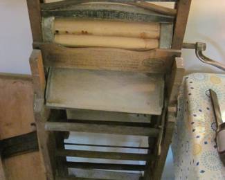 Vintage Cloths Wringer Washer & Drying Stand