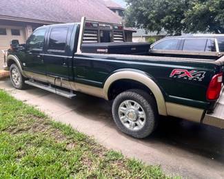 2013 FORD F350 "KING RANCH" SUPER DUTY CREW CAB w/ 8ft BED
