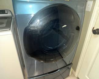 NICE SAMSUNG DRYER w/ UNDER CABINET