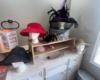 LADIES HATS
