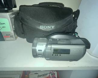 SONY HANDYCAM w/ CASE