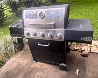 PROPANE GRILL