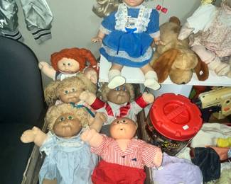 AND MORE CABBAGE PATCH KIDS