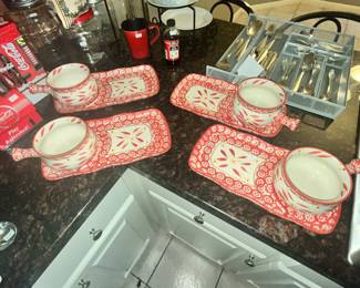 TEMPTATIONS OVENWARE SOUP & SNACK SET