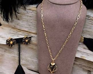 011 Wire Wrapped Tree Of Life Necklace With Flower Earrings