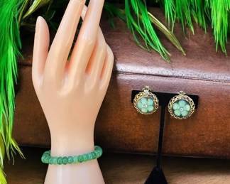 010 Adventurine Bracelet Flower ClipOn Earrings