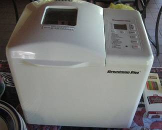 NEW Breadman Plus bread maker - NEW