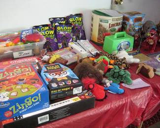 Kids toys, games & books some new.