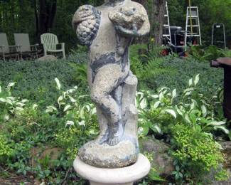 Yard sculpture with base