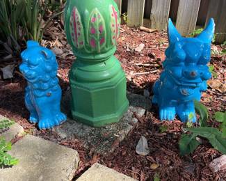 Ceramic foo dogs