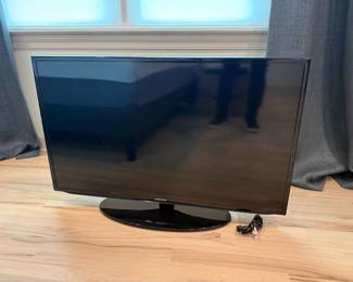 42" Samsung TV 