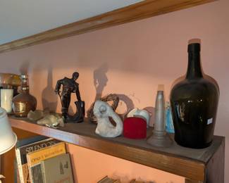 trinkets, bottles