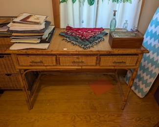 ratan desk