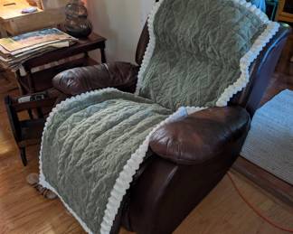 lounge captain chair