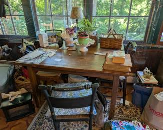 table+chairs